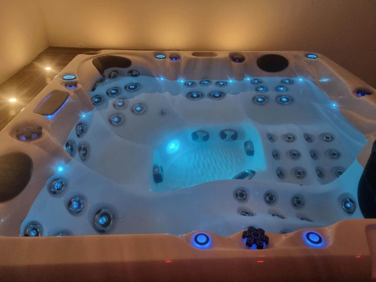 Villa Avec Piscine, Jacuzzi Et Vue Imprenable ! Herry ภายนอก รูปภาพ